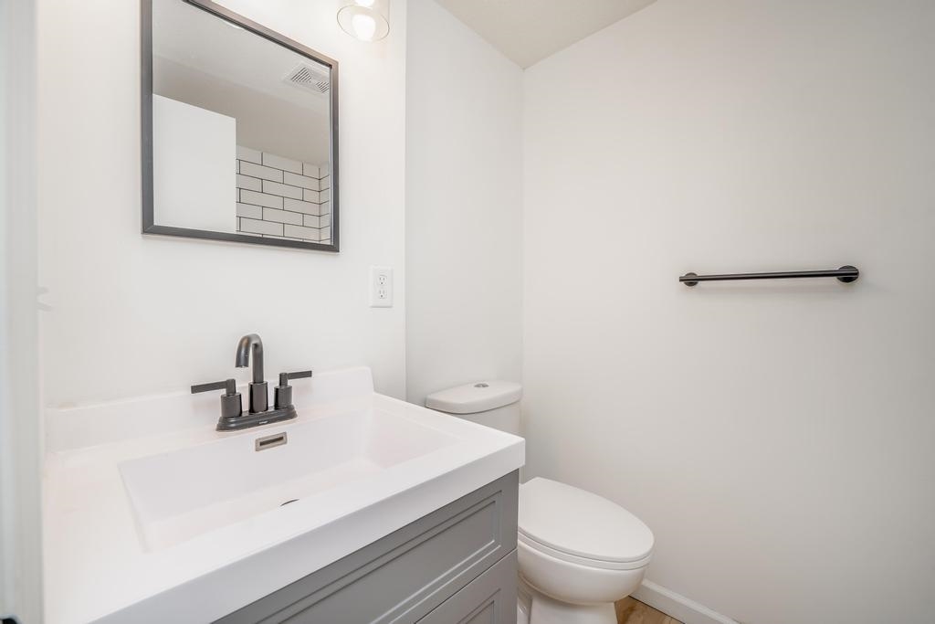 For Sale: 5 N Ridge Way Rd, Rose Hill KS